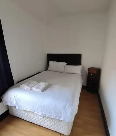 Little House In The City מלון *