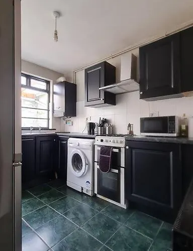 Little House In The City