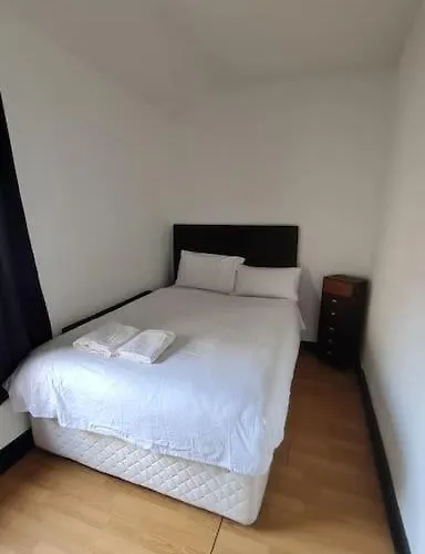 Little House In The City מלון *